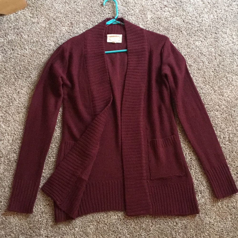 Charlotte Russe Women’s cardigan with pockets - Picture 2 of 3